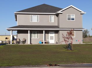 505-507 W Agassiz Cir SE #607, Devils Lake, ND 58301