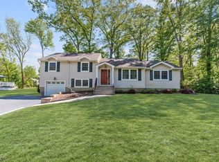 35 Fairchild Pl, Whippany, NJ 07981