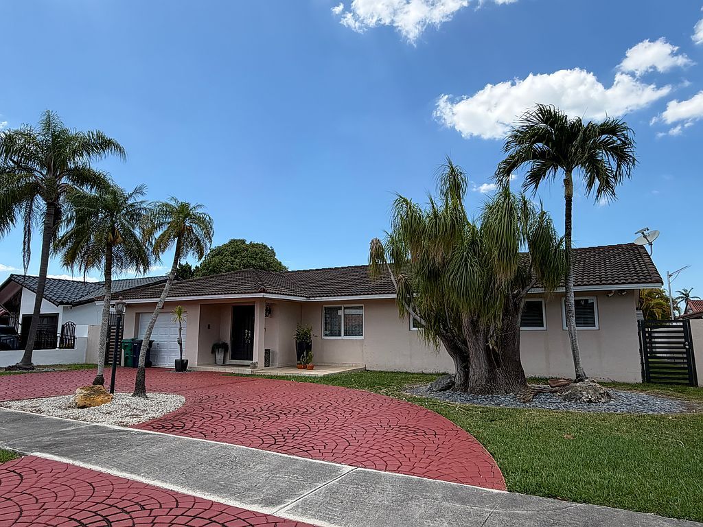 14061 SW 39th St - Property Image