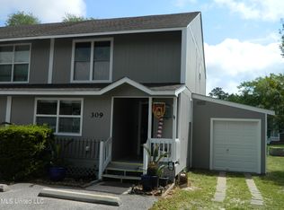 309 Highpoint Dr, Diamondhead, MS 39525