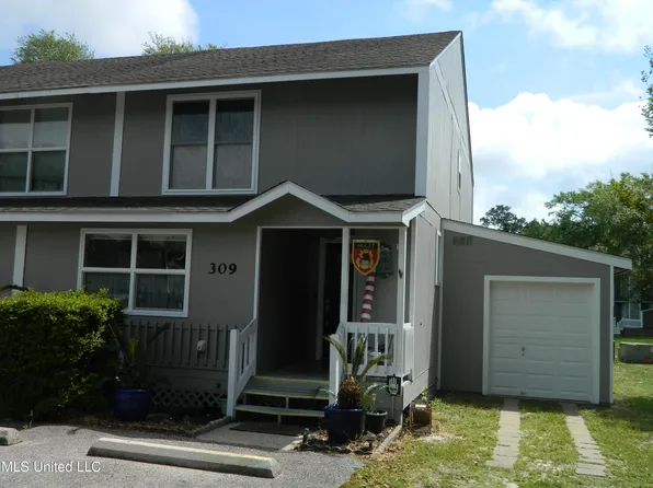 309 Highpoint Dr, Diamondhead, MS 39525