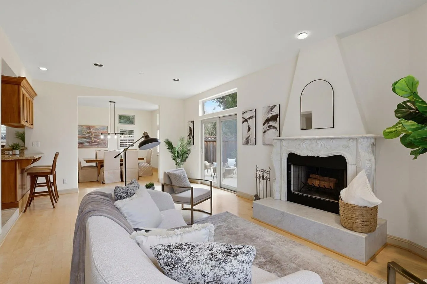 111 Misty Ct photo 1