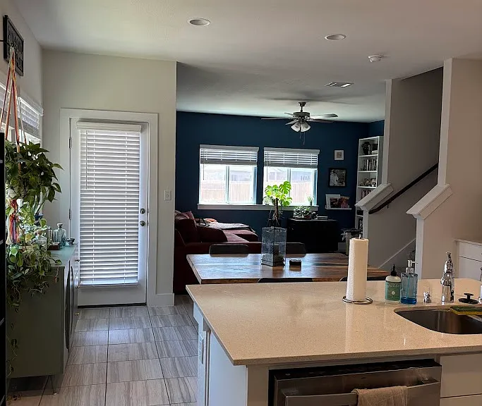 125 Furlong Dr — Photo 2