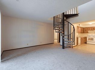 1634 Sumner St #2X1B, Lincoln, NE 68502