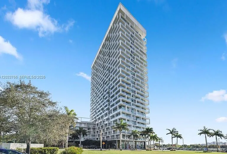 2000 Metropica Way #1810 — Photo 40