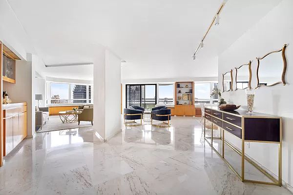 1st image of 240 E 47th St #38DE