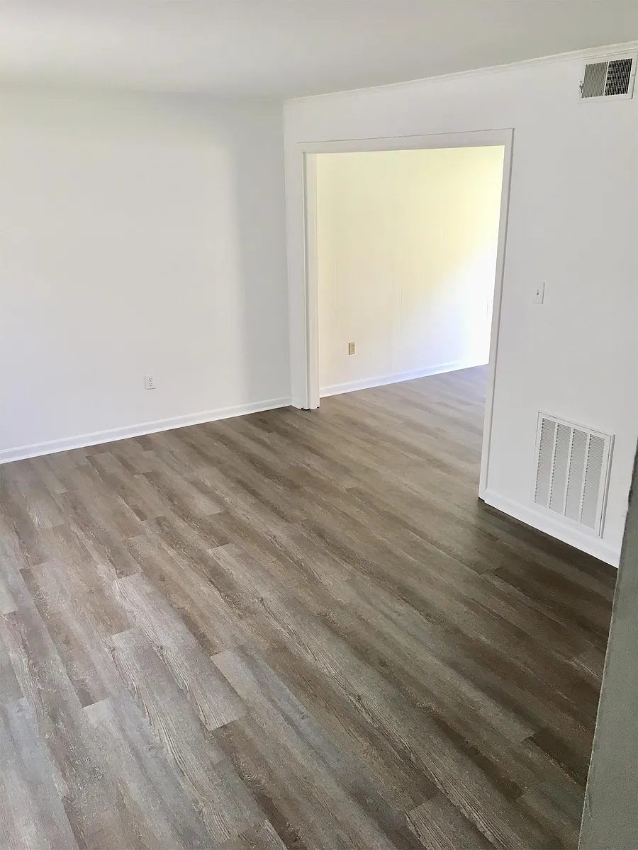 Building Photo - 6820 Linville Dr #19-1
