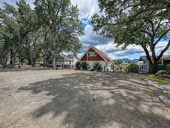 4th image of 18775 Hidden Valley Road