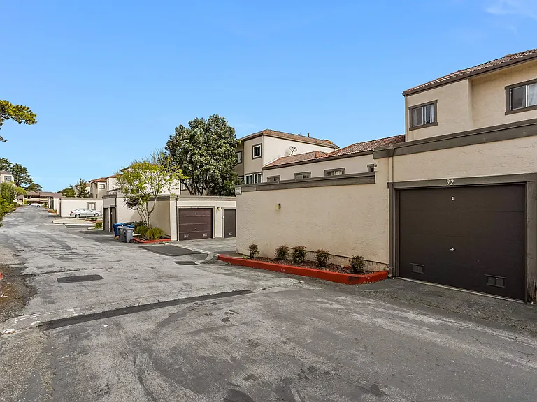 Carter Dr — Photo 21