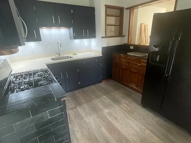 315 Caroline Ave — Photo 12