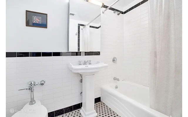 Rented by Douglas Elliman | media 15