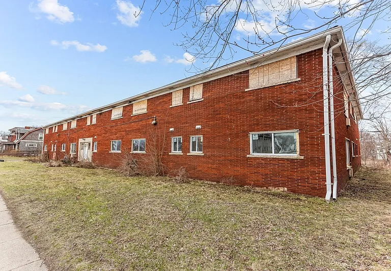 11411 Wyoming Ave #102 — Photo 9