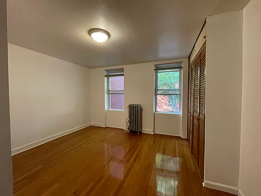 Rented by Compass | media 23