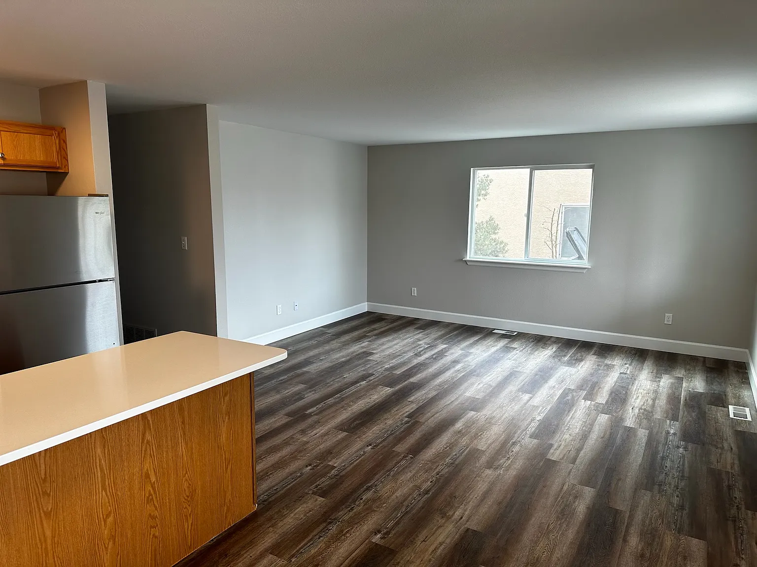 928 Village Circle - B — Photo 2