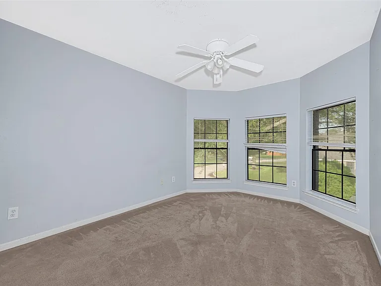 202 Cascade Pines Dr — Photo 31
