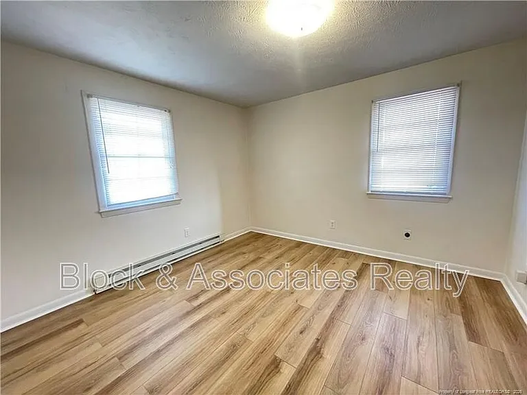 1725 Cumberland Dr — Photo 9