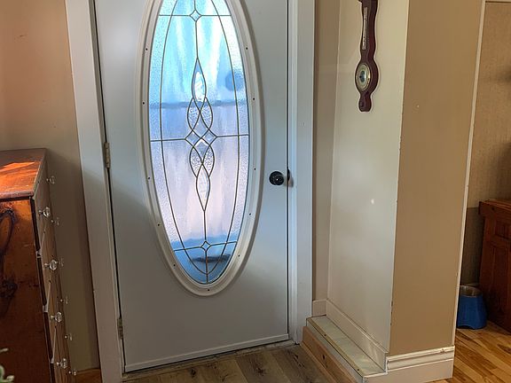 5th image of 66 Maple St