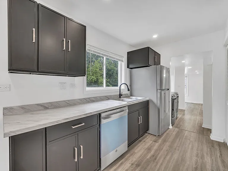 37544 N Columbus Ave — Photo 7