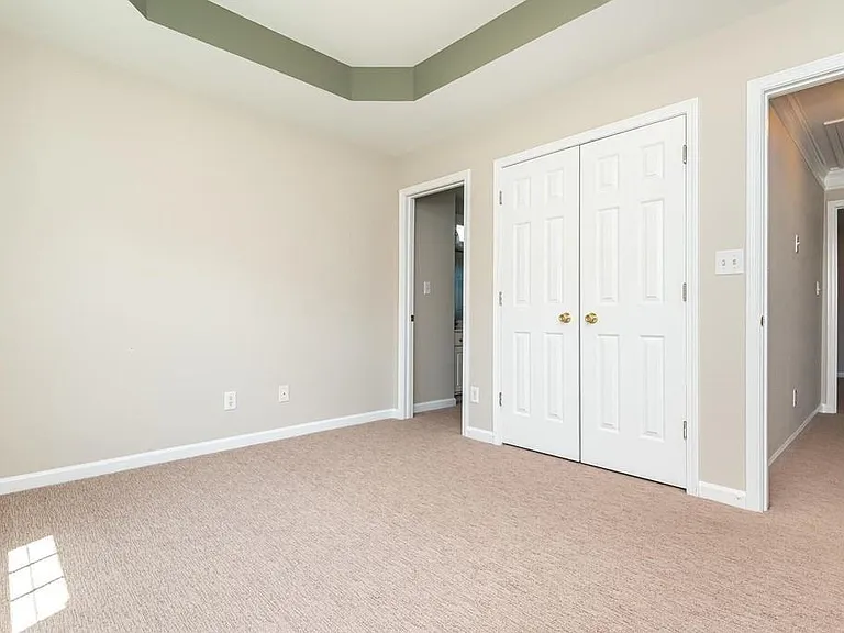 225 Heritage Lake Dr — Photo 49