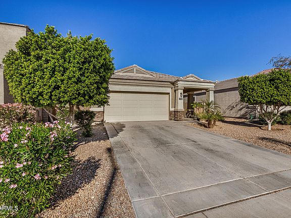 3rd image of 31028 W AMELIA Avenue