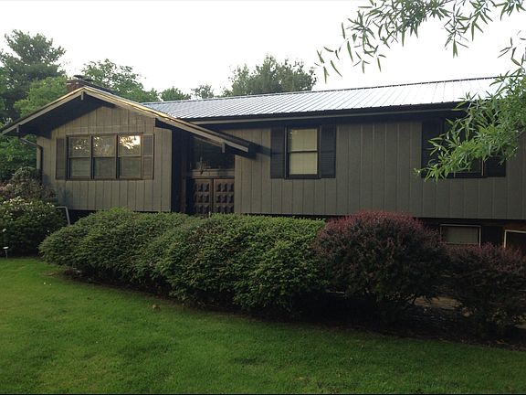 3rd image of 516 Brookwood Dr
