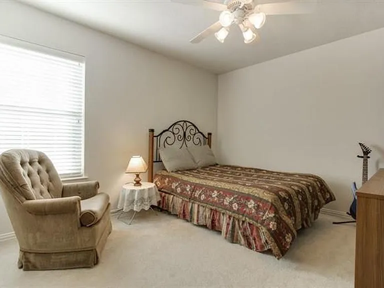 1016 Thorncliff Trl — Photo 21