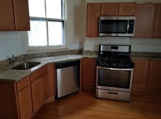 730 W Belden Ave, Chicago, IL 60614