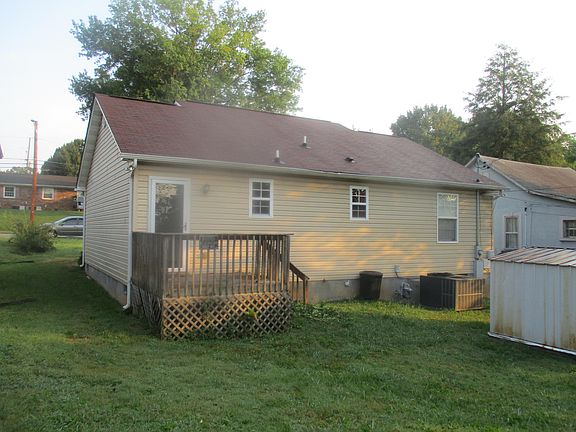 3rd image of 2410 Holbrook Dr