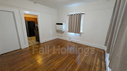 1438 Alcatraz Ave Photo 1
