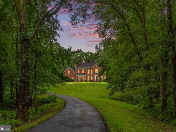 13520 5th Corps Ln, Fredericksburg, VA 22407