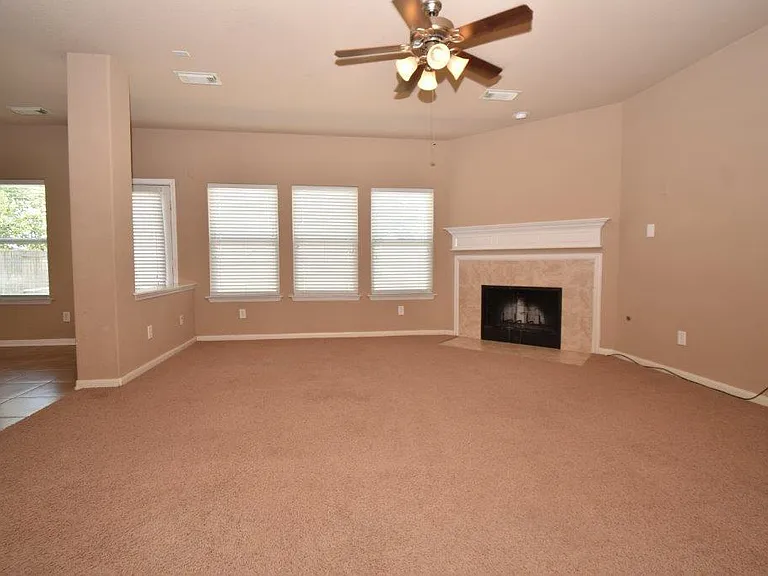 7027 Crockett Ridge Dr — Photo 6
