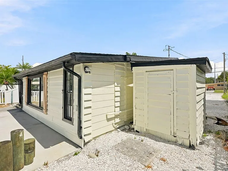 7037 McCray Dr — Photo 20