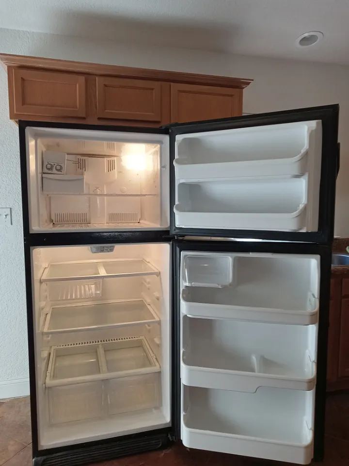 2 bed, 1100 sqft, $1,100 — Photo 4