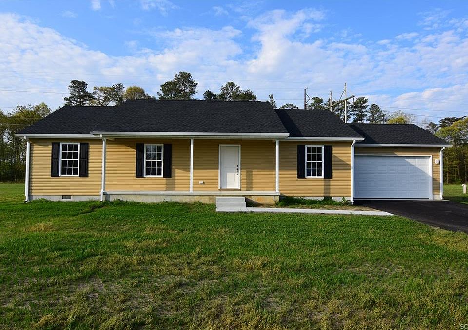 1st image of 22577 Heritage Ln