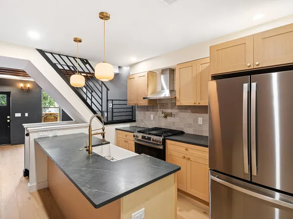 2319 Almond St, Philadelphia, PA 19125