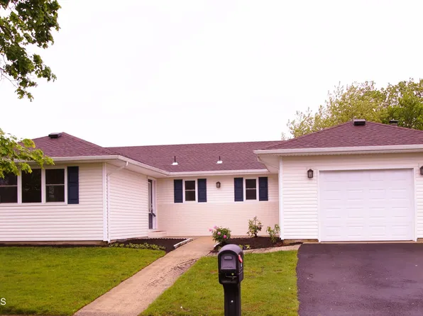 4 Hyannis Street, Toms River, NJ 08757