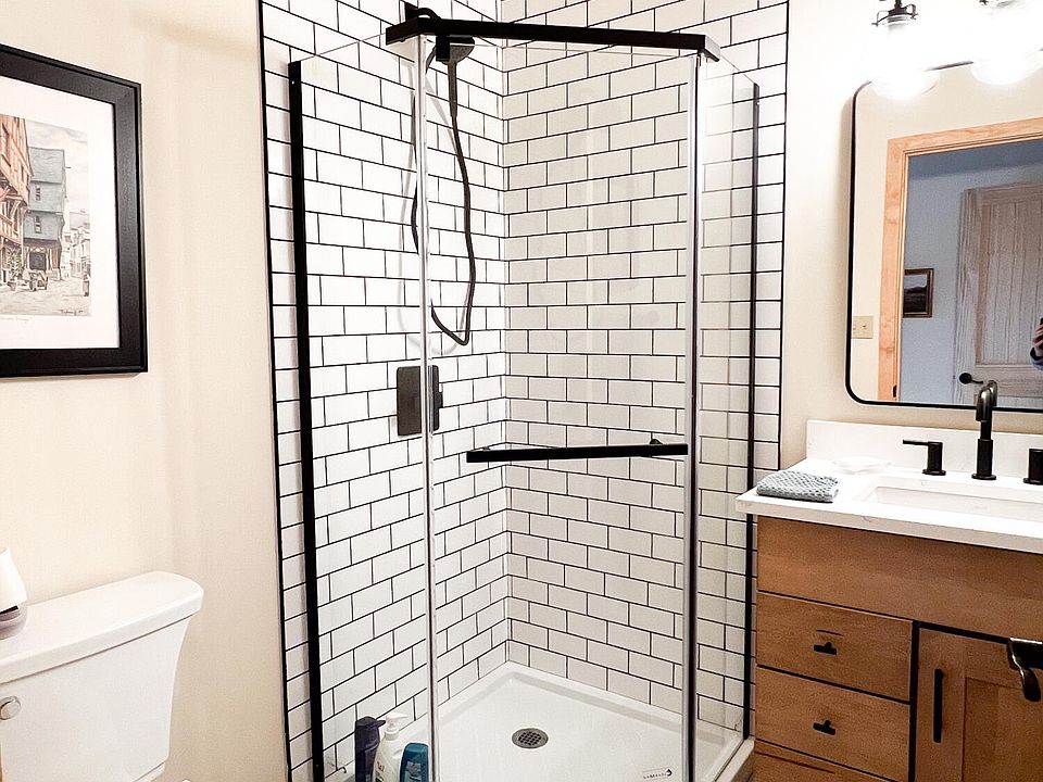 12 Bowman Ln Wilmington NY Zillow