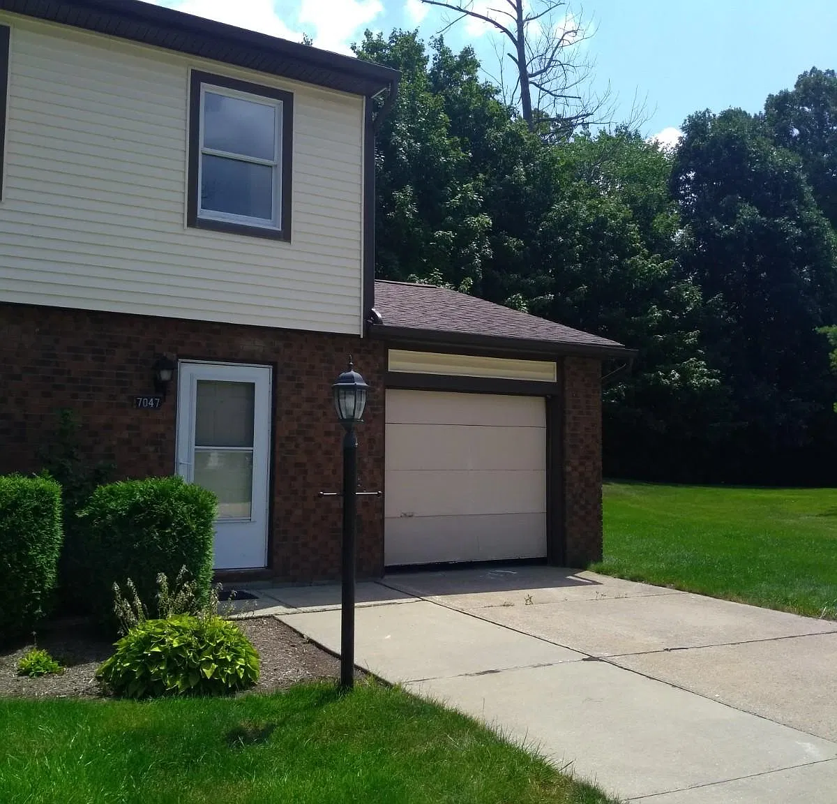 Woodthrush Ave, Painesville — Photo 1