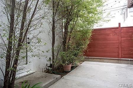 4th image of 712 1/2 Larkspur Ave