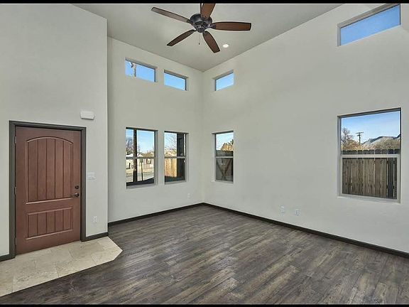 Living room 2