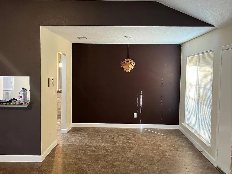 7010 Pickett Dr — Photo 4
