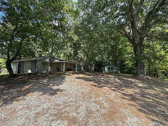 3rd image of 8650 Bull Rd