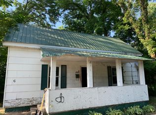 608 E Elm St, Harrisburg, IL 62946