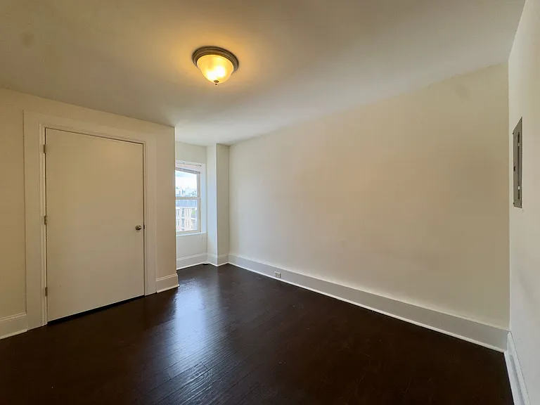 1212 Saint Paul St — Photo 5