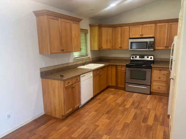 301 E 6th St, Shoshone, ID 83352