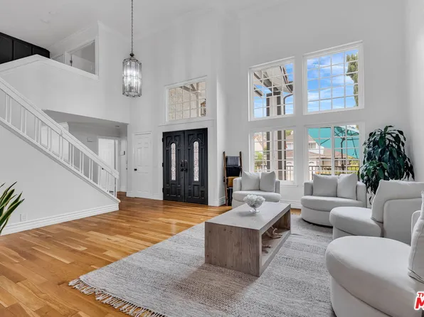 3225 Futura Point, Thousand Oaks, CA 91362