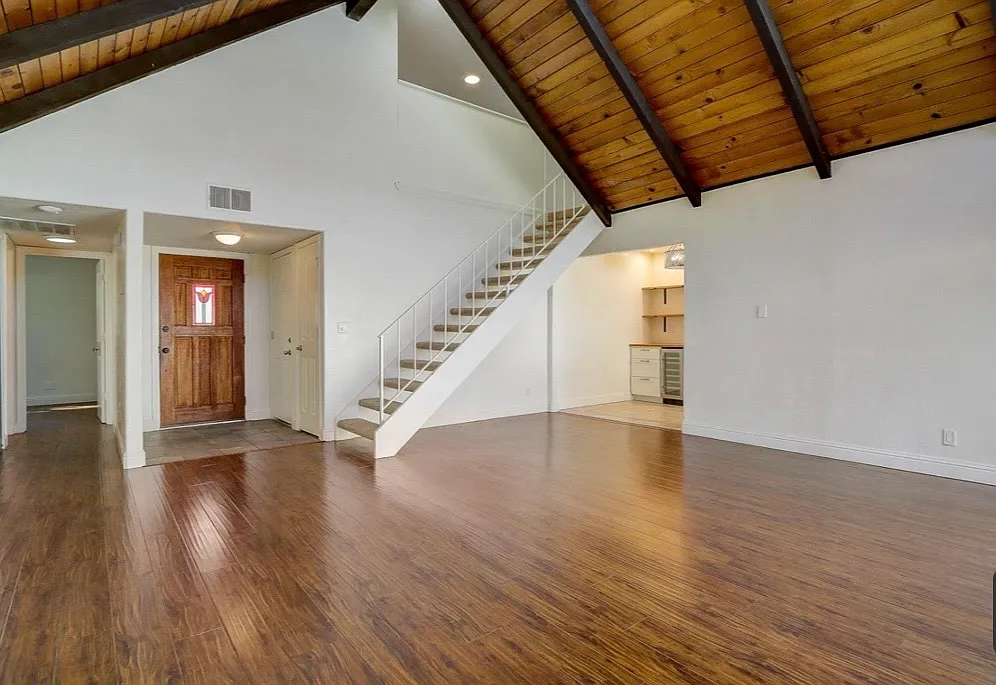 3 bed, 1710 sqft, $900 — Photo 3