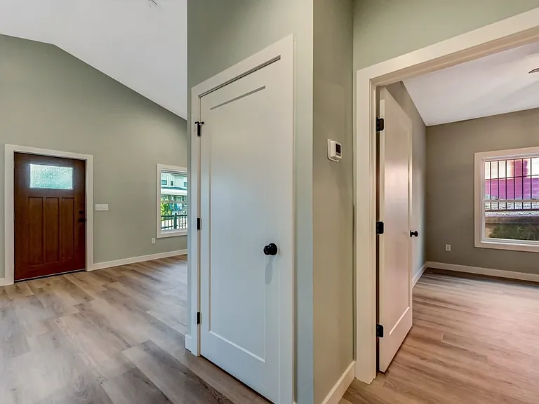 708 Harrison Ave #1 — Photo 17