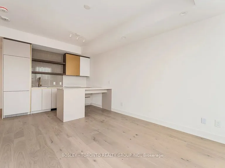 1285 Queen St E #504 — Photo 24