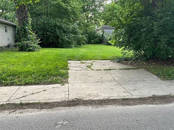 2nd image of 4046 Winthrop Ave